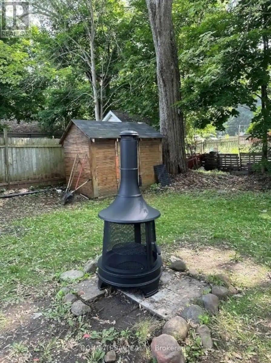 687 Innisfil Beach Road, Innisfil (Alcona), Ontario  L0L 2M0 - Photo 32 - N12763774