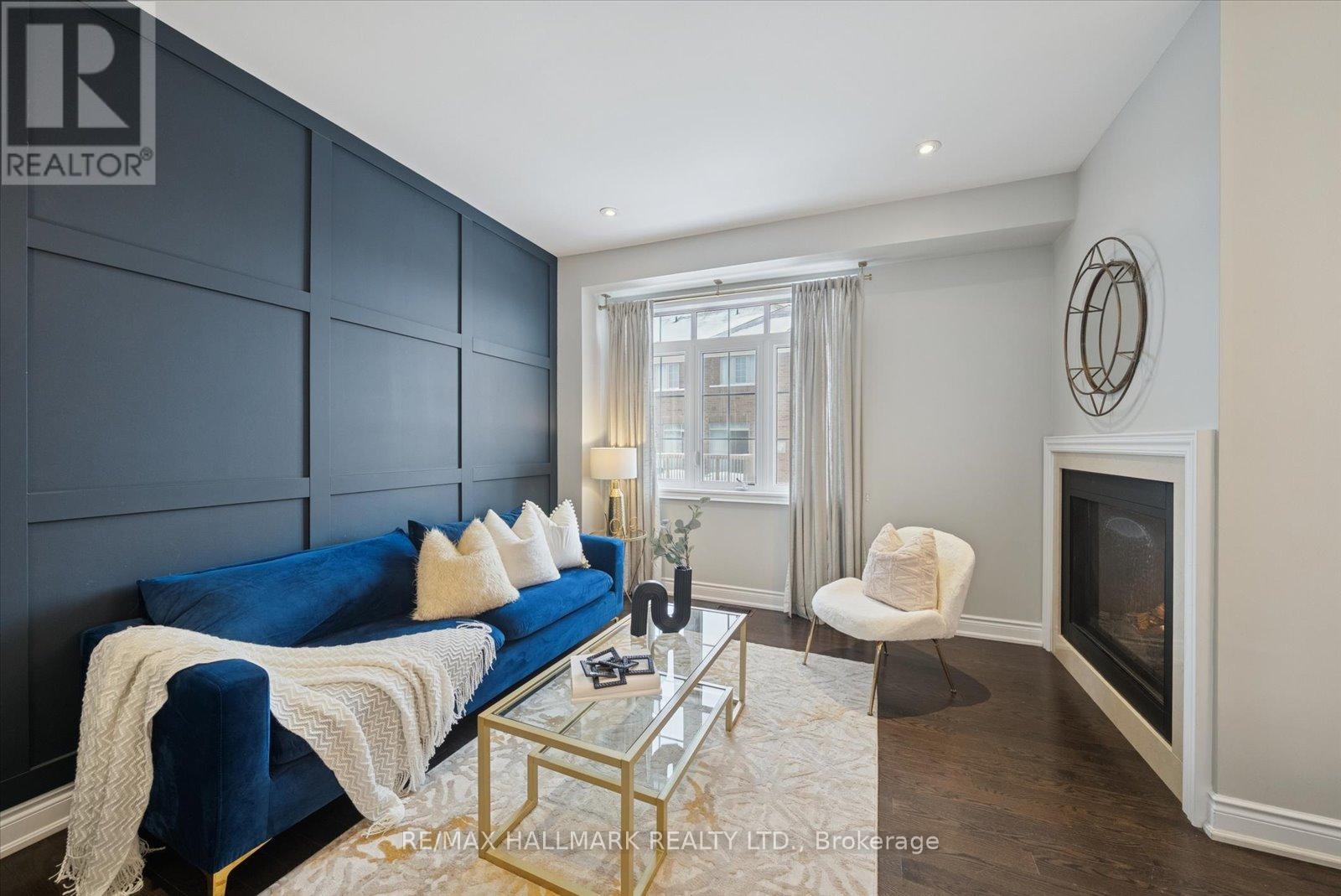 62 Ruffle Lane, Richmond Hill, Ontario  L4E 0W3 - Photo 10 - N12763796