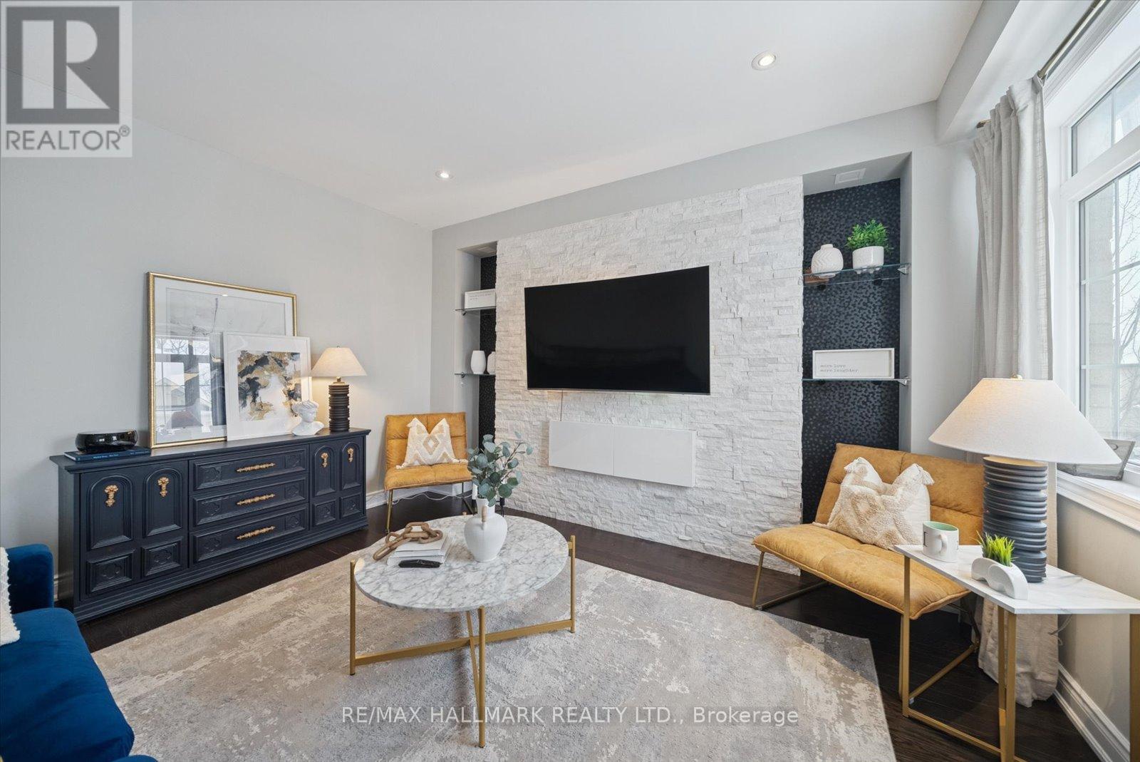 62 Ruffle Lane, Richmond Hill, Ontario  L4E 0W3 - Photo 21 - N12763796