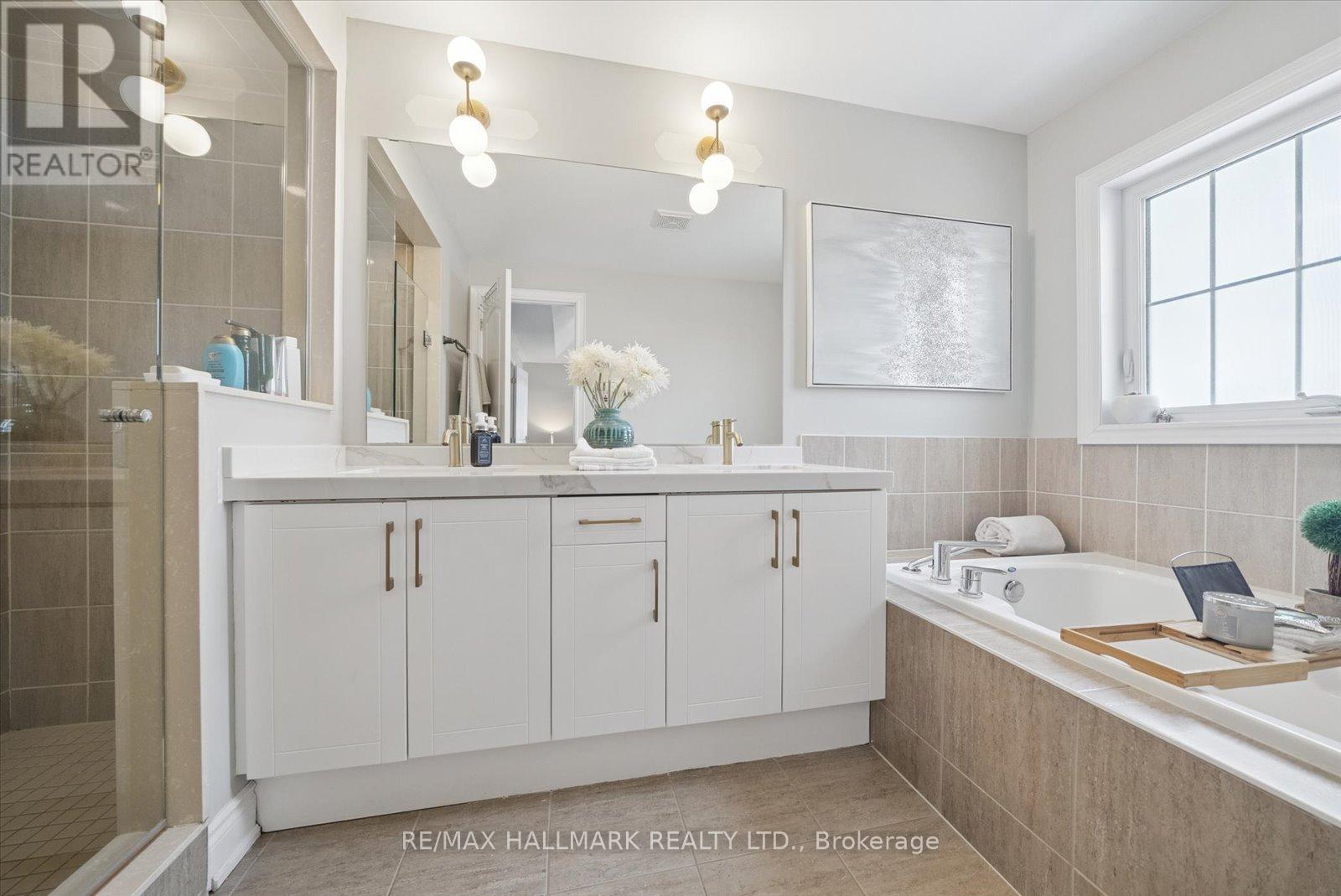 62 Ruffle Lane, Richmond Hill, Ontario  L4E 0W3 - Photo 28 - N12763796