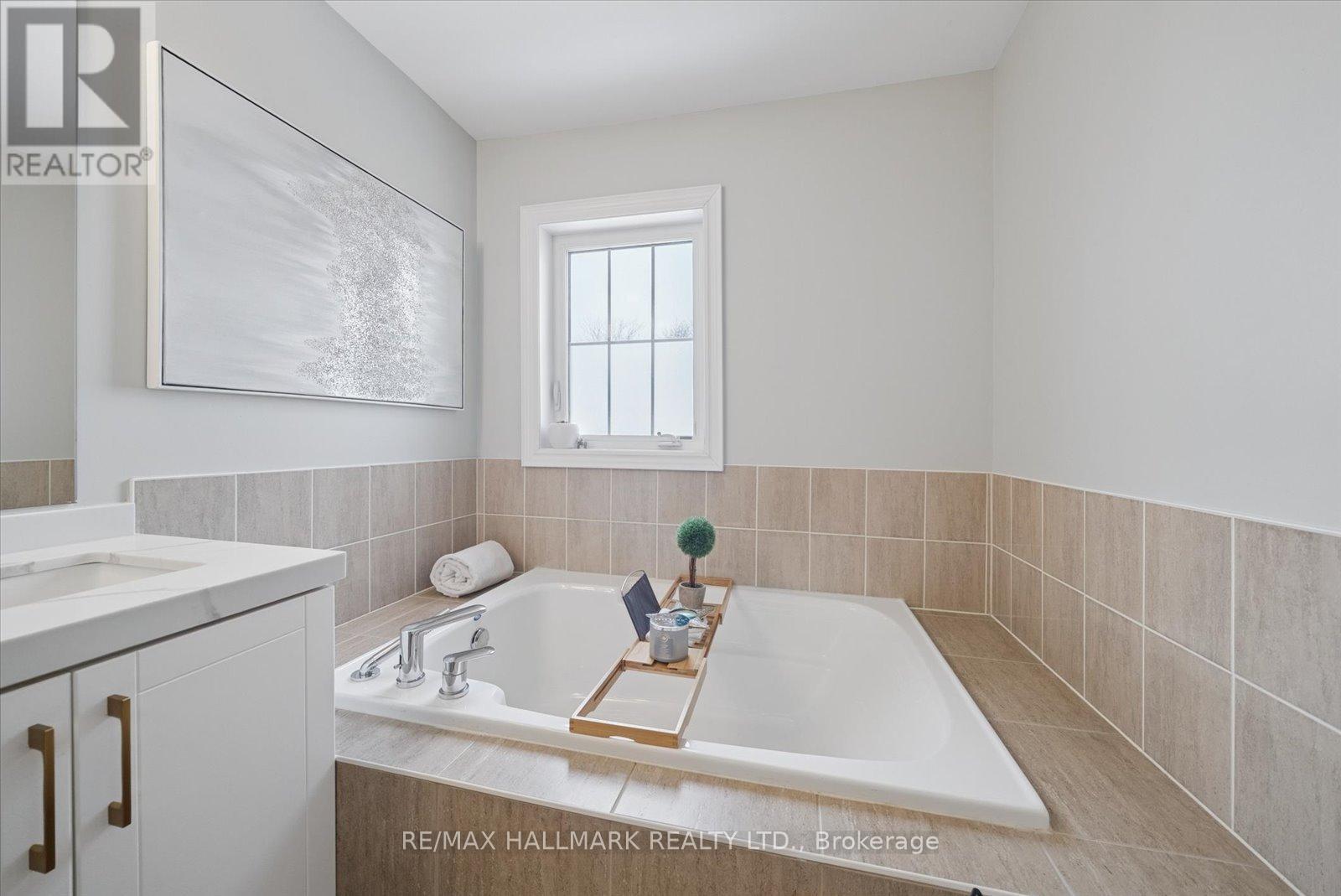 62 Ruffle Lane, Richmond Hill, Ontario  L4E 0W3 - Photo 30 - N12763796