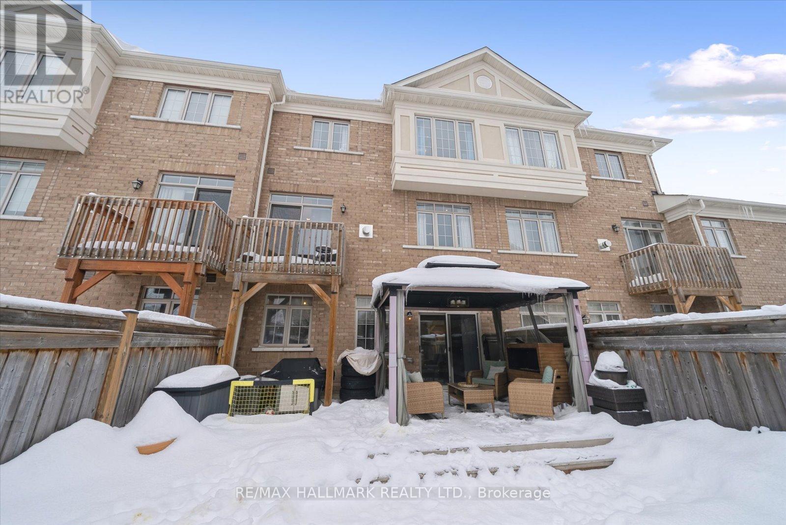 62 Ruffle Lane, Richmond Hill, Ontario  L4E 0W3 - Photo 39 - N12763796