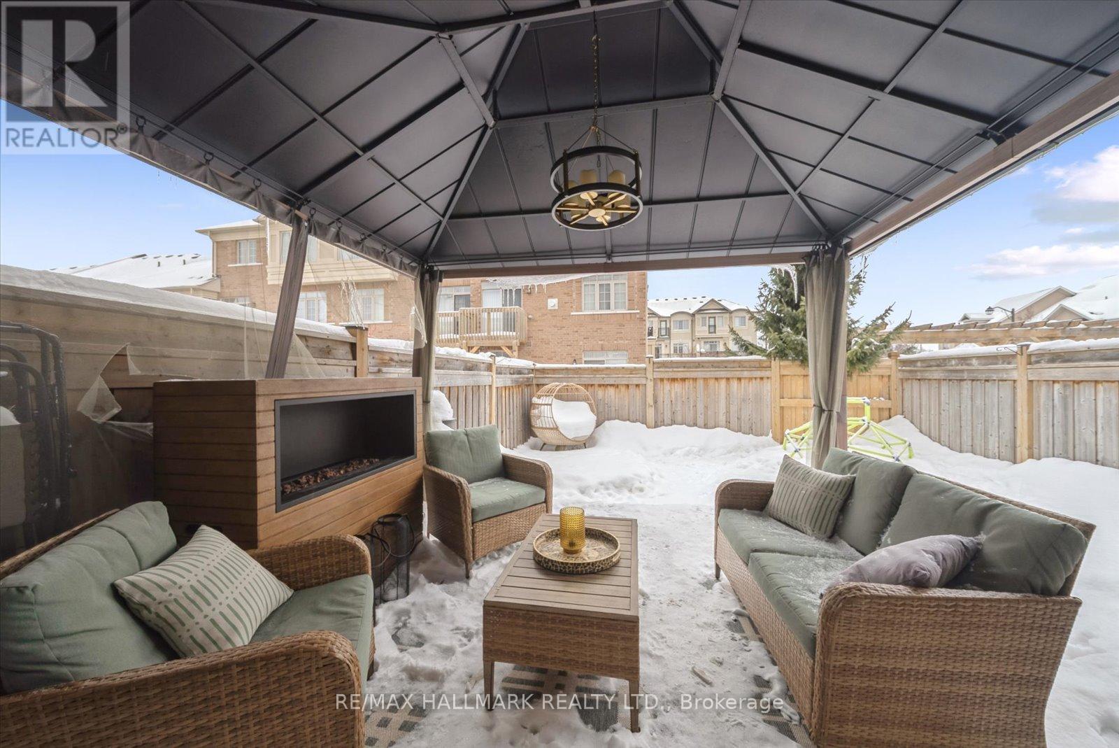 62 Ruffle Lane, Richmond Hill, Ontario  L4E 0W3 - Photo 41 - N12763796