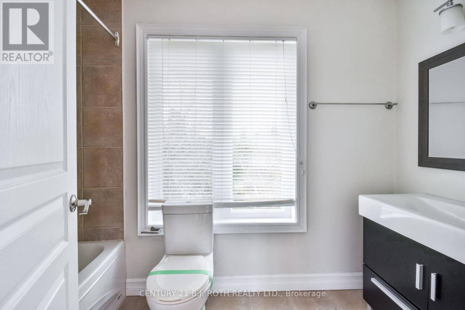 16 Gray Lane, Barrie (South Shore), Ontario  L4N 7T1 - Photo 32 - S12763840