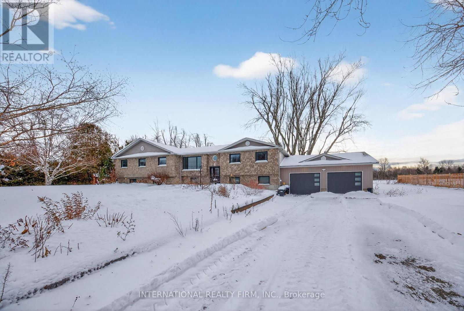 1563 15 16 Side Road E, Oro-Medonte, Ontario  L0L 1T0 - Photo 3 - S12763906