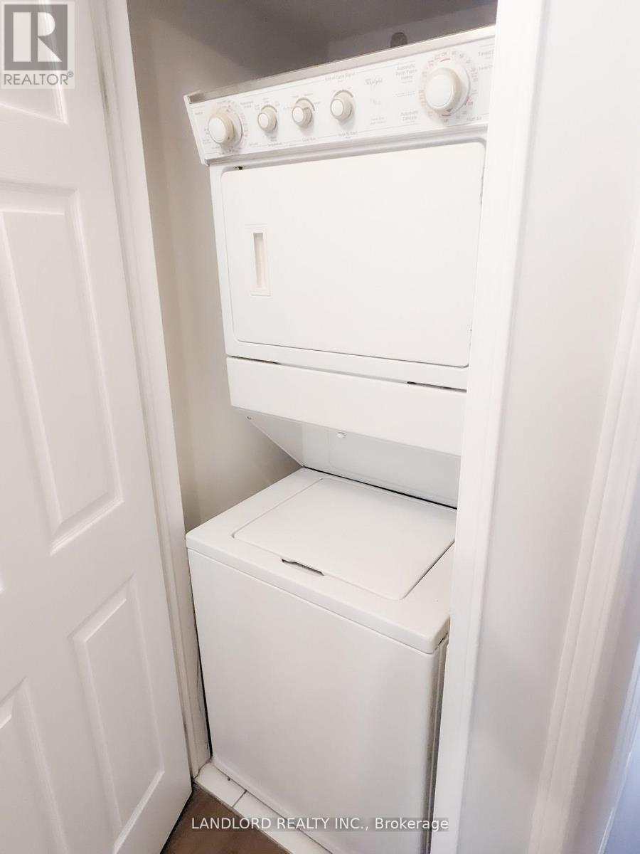 91 - 65 Turntable Crescent, Toronto, Ontario  M6H 4K8 - Photo 17 - W12763746