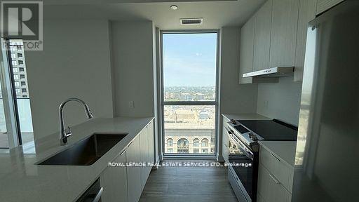 4311 - 430 Square One Drive, Mississauga, Ontario  L5B 0L6 - Photo 11 - W12763764