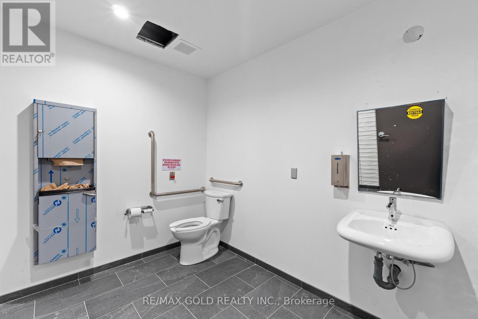 410 - 996 Martin Grove Road, Toronto, Ontario  M9W 4V8 - Photo 24 - W12763770