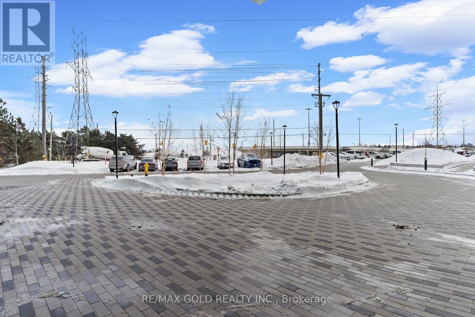 410 - 996 Martin Grove Road, Toronto, Ontario  M9W 4V8 - Photo 5 - W12763770