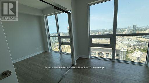 4511 - 430 Square One Drive, Mississauga, Ontario  L5B 0L6 - Photo 19 - W12763782