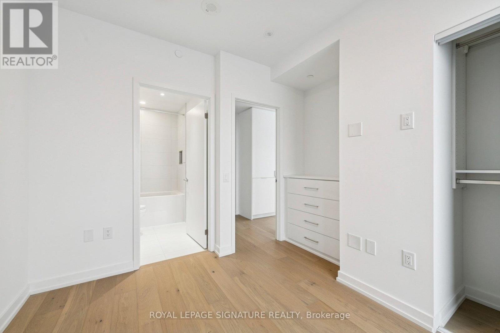 3308 - 395 Square One Drive, Mississauga, Ontario  L5B 0P6 - Photo 14 - W12763810