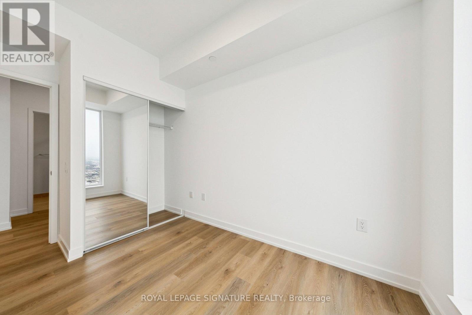 4504 - 395 Square One Drive, Mississauga, Ontario  L5B 0P6 - Photo 12 - W12763826