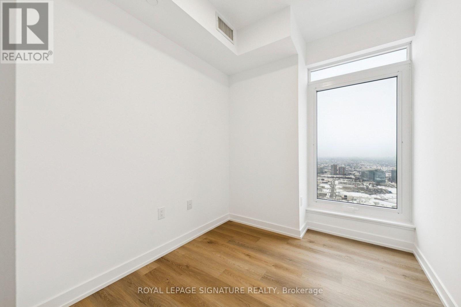 4504 - 395 Square One Drive, Mississauga, Ontario  L5B 0P6 - Photo 14 - W12763826