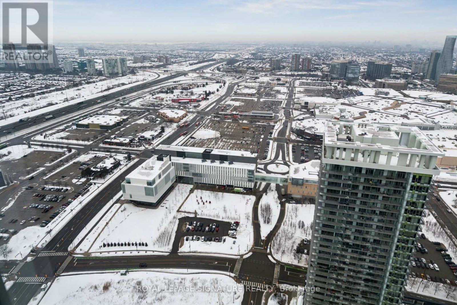 4504 - 395 Square One Drive, Mississauga, Ontario  L5B 0P6 - Photo 24 - W12763826