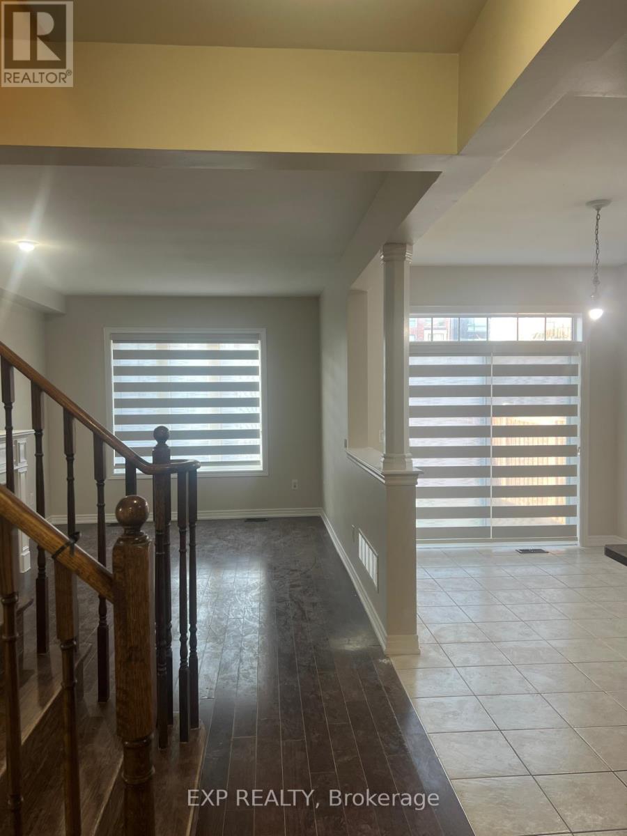 Upper - 10 Dufay Road, Brampton, Ontario  L7A 0B5 - Photo 5 - W12763854