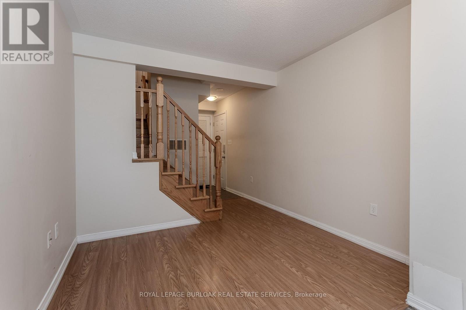 38 - 3050 Rotary Way, Burlington, Ontario  L7M 0G8 - Photo 6 - W12763862