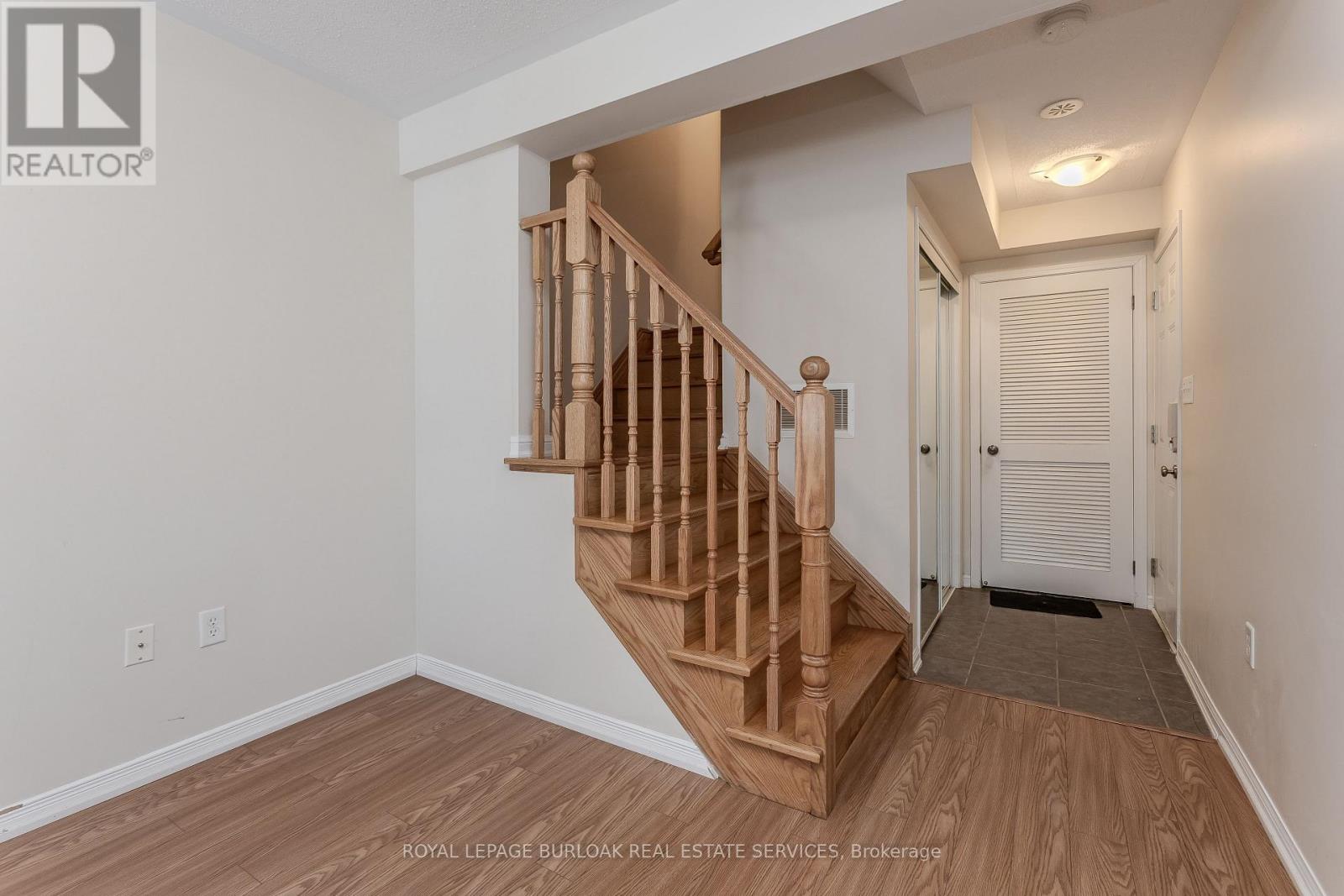 38 - 3050 Rotary Way, Burlington, Ontario  L7M 0G8 - Photo 7 - W12763862