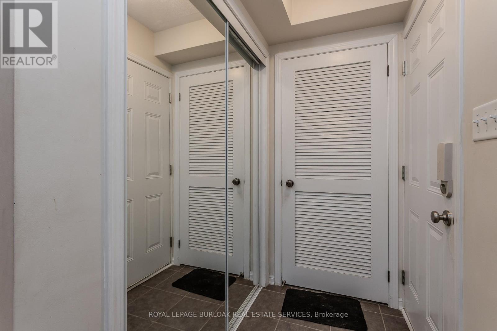 38 - 3050 Rotary Way, Burlington, Ontario  L7M 0G8 - Photo 9 - W12763862