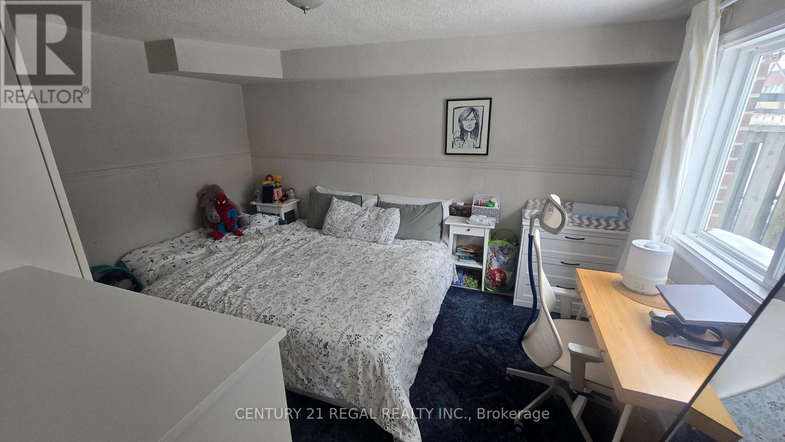 Lower - 166 Dolores Road, Toronto, Ontario  M3L 2K8 - Photo 5 - W12763866