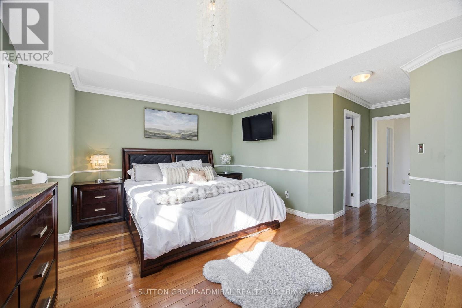 2415 Valley Heights Crescent, Oakville, Ontario  L6H 6X2 - Photo 22 - W12763934