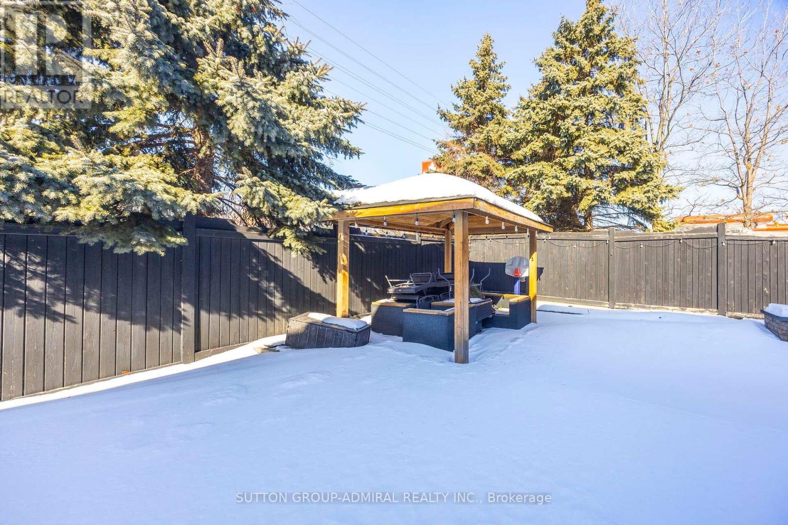 2415 Valley Heights Crescent, Oakville, Ontario  L6H 6X2 - Photo 39 - W12763934