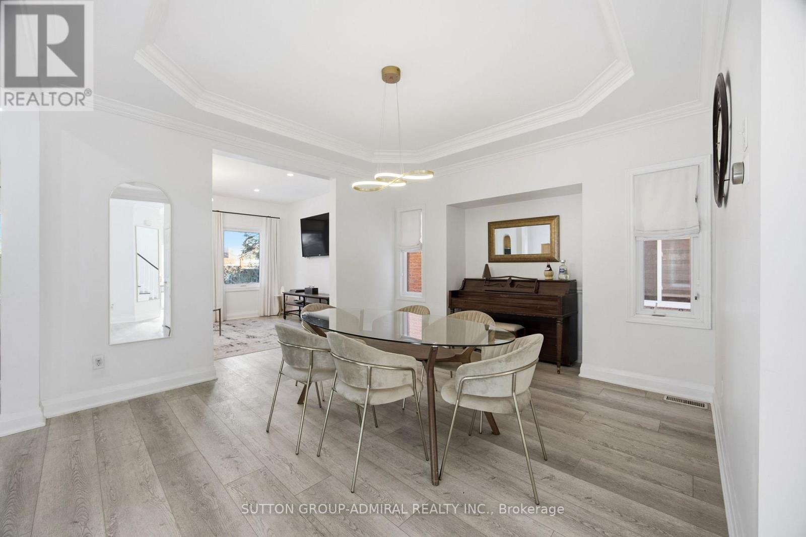 2415 Valley Heights Crescent, Oakville, Ontario  L6H 6X2 - Photo 6 - W12763934