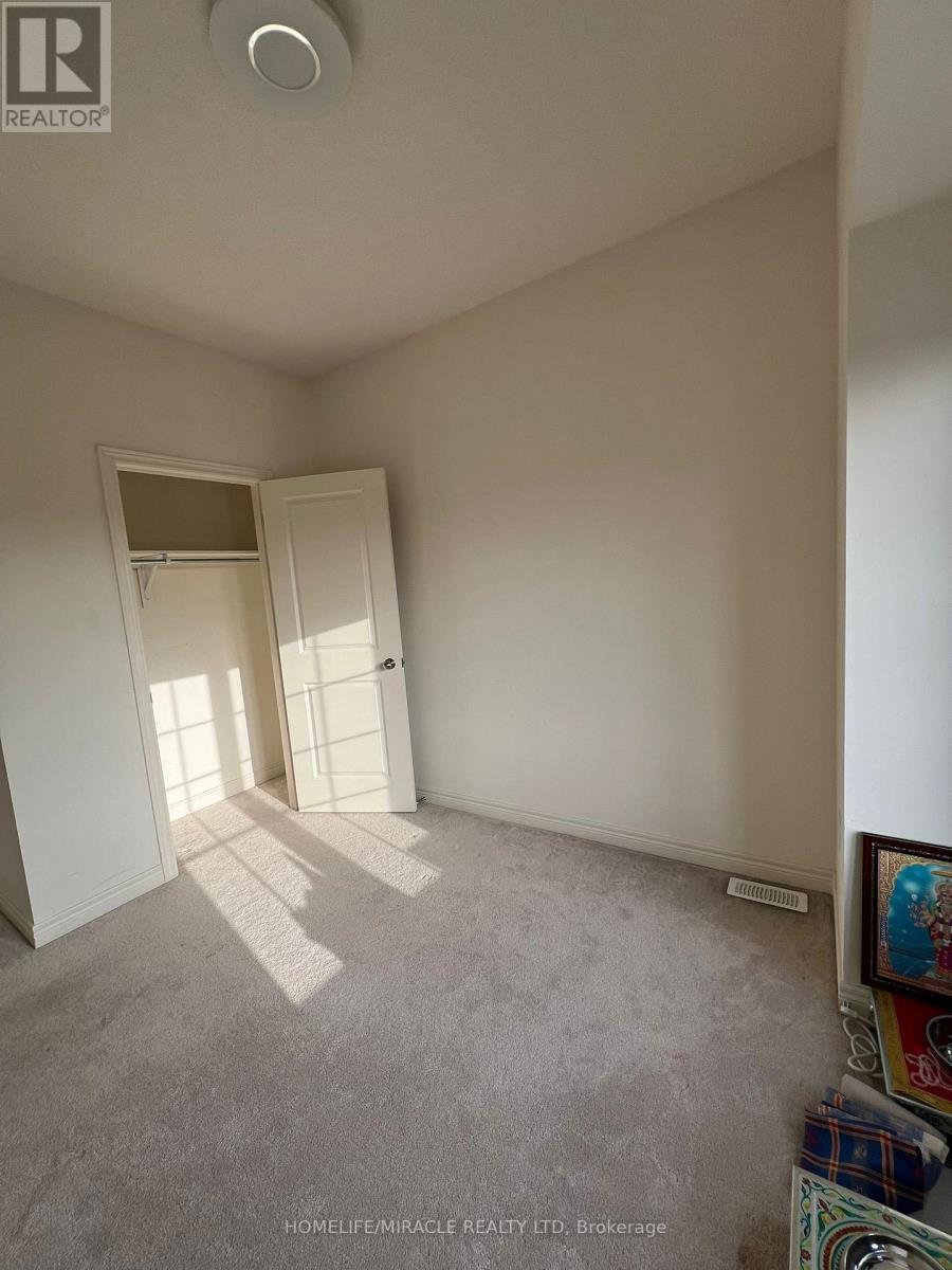 85 Cobriza Crescent, Brampton, Ontario  L7A 5A6 - Photo 26 - W12763972