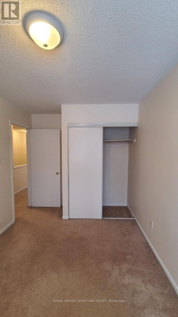 4 - 5 Fairglen Avenue, Brampton, Ontario  L6X 5E8 - Photo 10 - W12763974