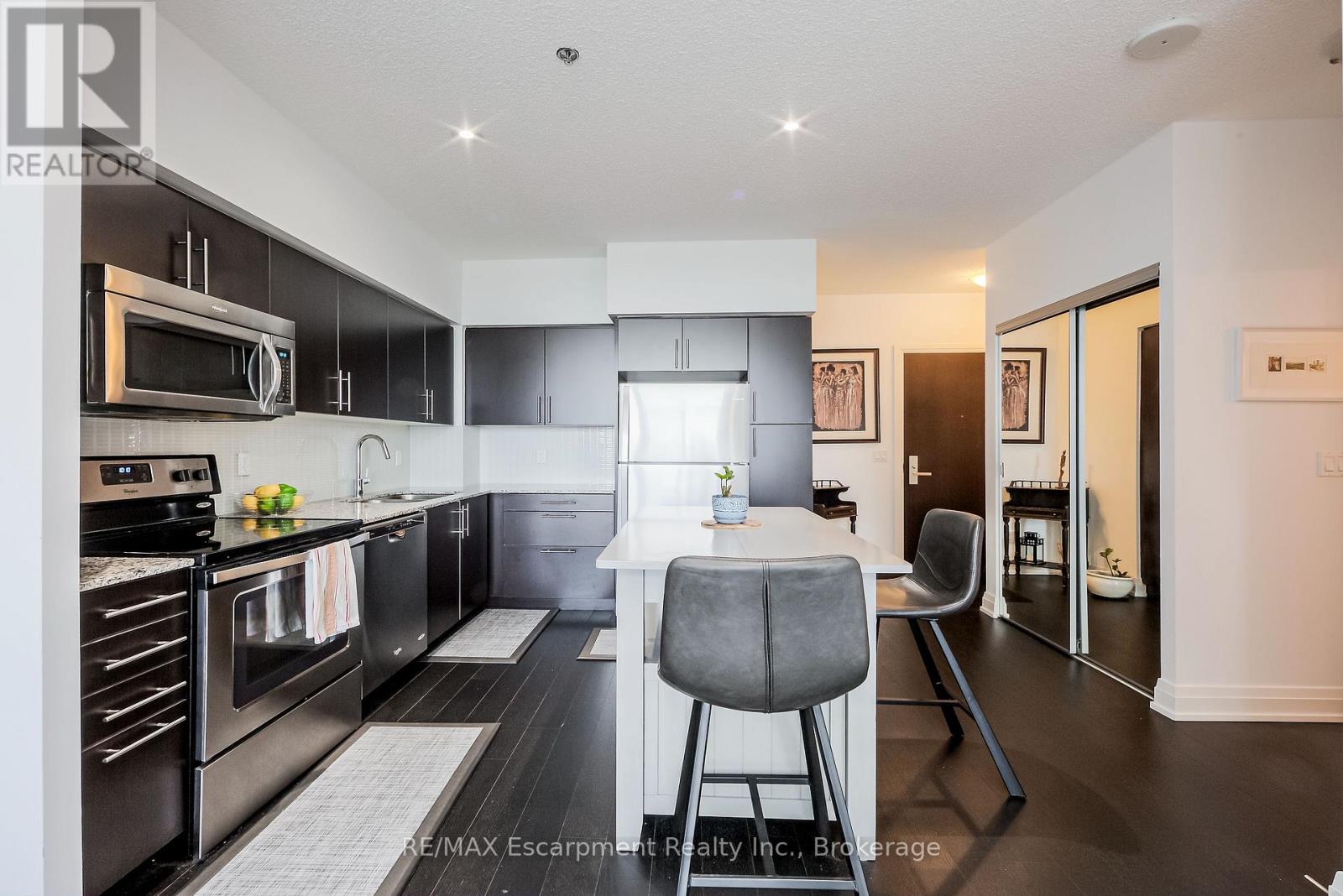 509 - 65 Speers Road, Oakville, Ontario  L6K 0J1 - Photo 6 - W12764000