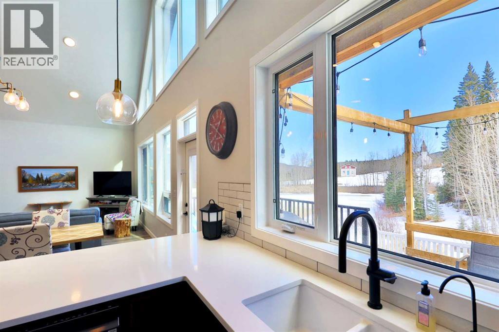 351 Elizabeth Avenue, Nordegg, Alberta  T0M 2H0 - Photo 22 - A2284009