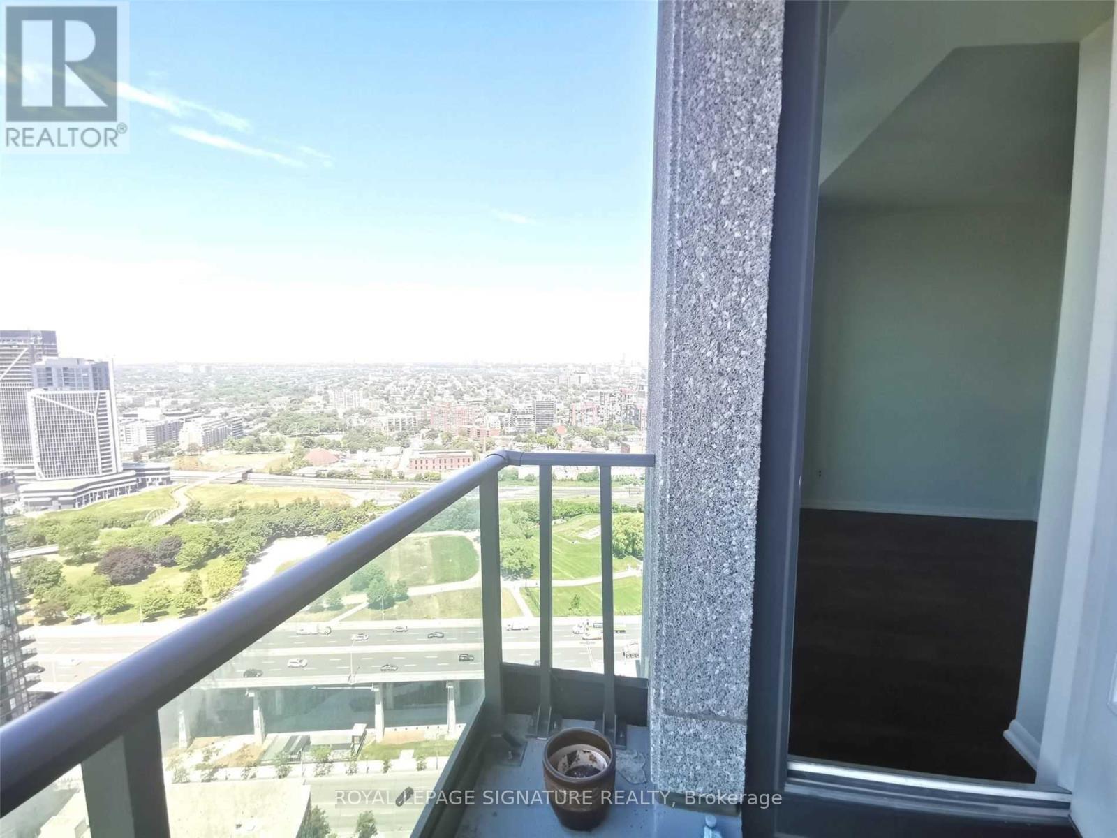 3709 - 215 Fort York Boulevard, Toronto, Ontario  M5V 4A2 - Photo 14 - C12762180