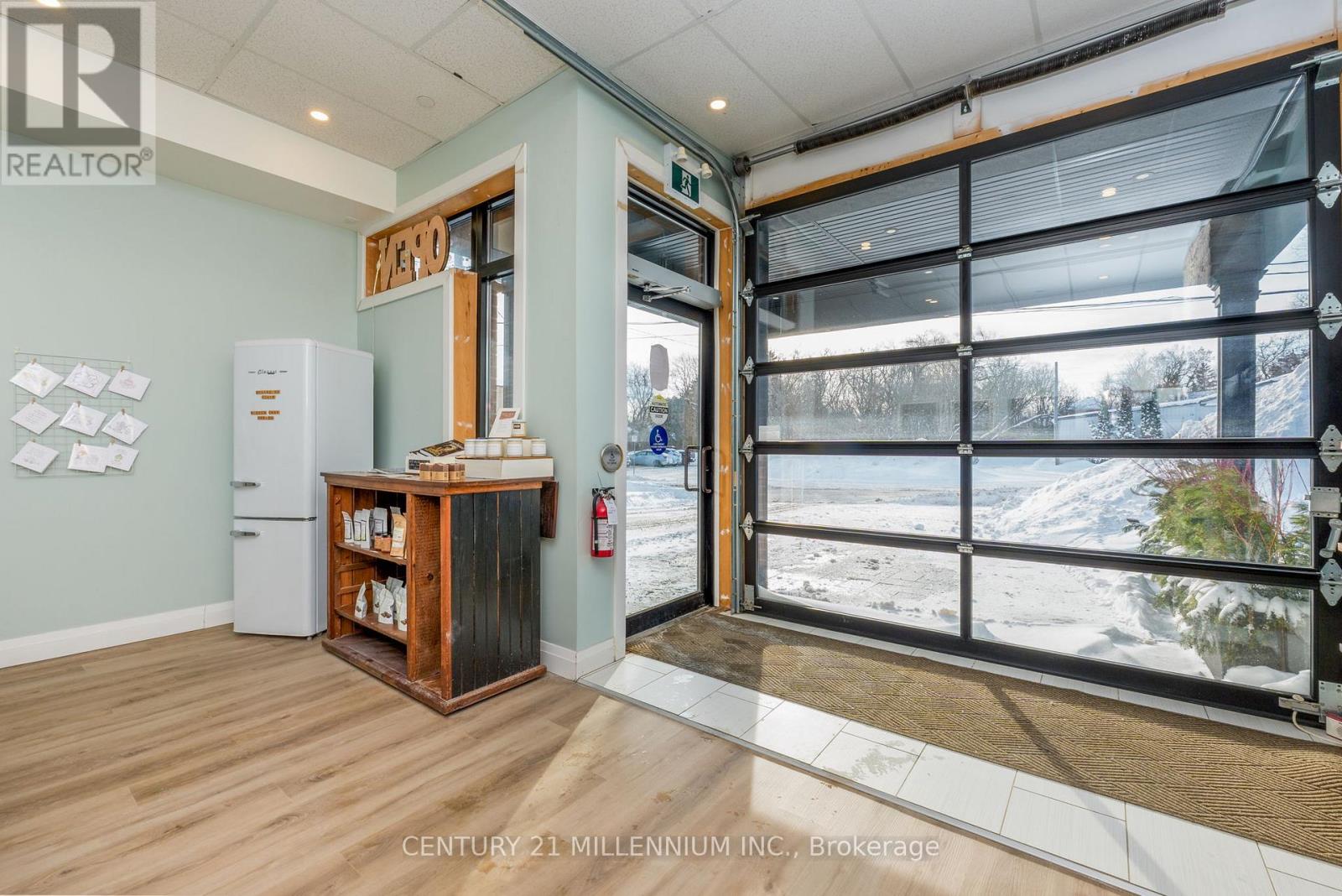 17 Armstrong Street, Orangeville, Ontario  L9W 3H6 - Photo 17 - W12763786