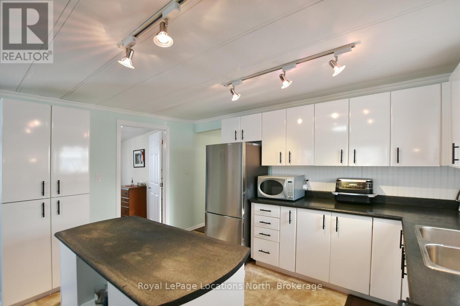 80 Georgian  Glen Drive, Wasaga Beach, Ontario  L9Z 1K8 - Photo 20 - S12763998