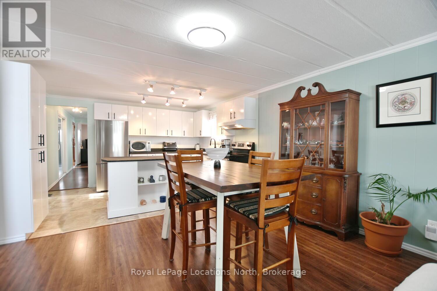 80 Georgian  Glen Drive, Wasaga Beach, Ontario  L9Z 1K8 - Photo 9 - S12763998