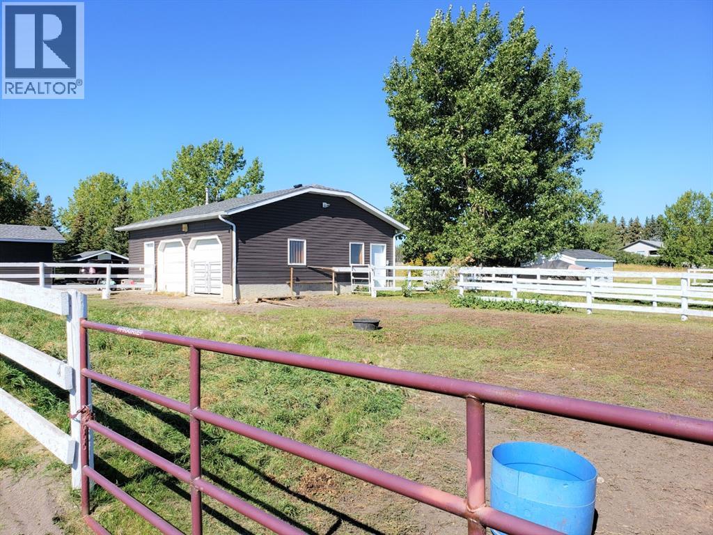 272210 Range Road 291  Ne, Airdrie, Alberta  T4A 2V7 - Photo 29 - A2284326