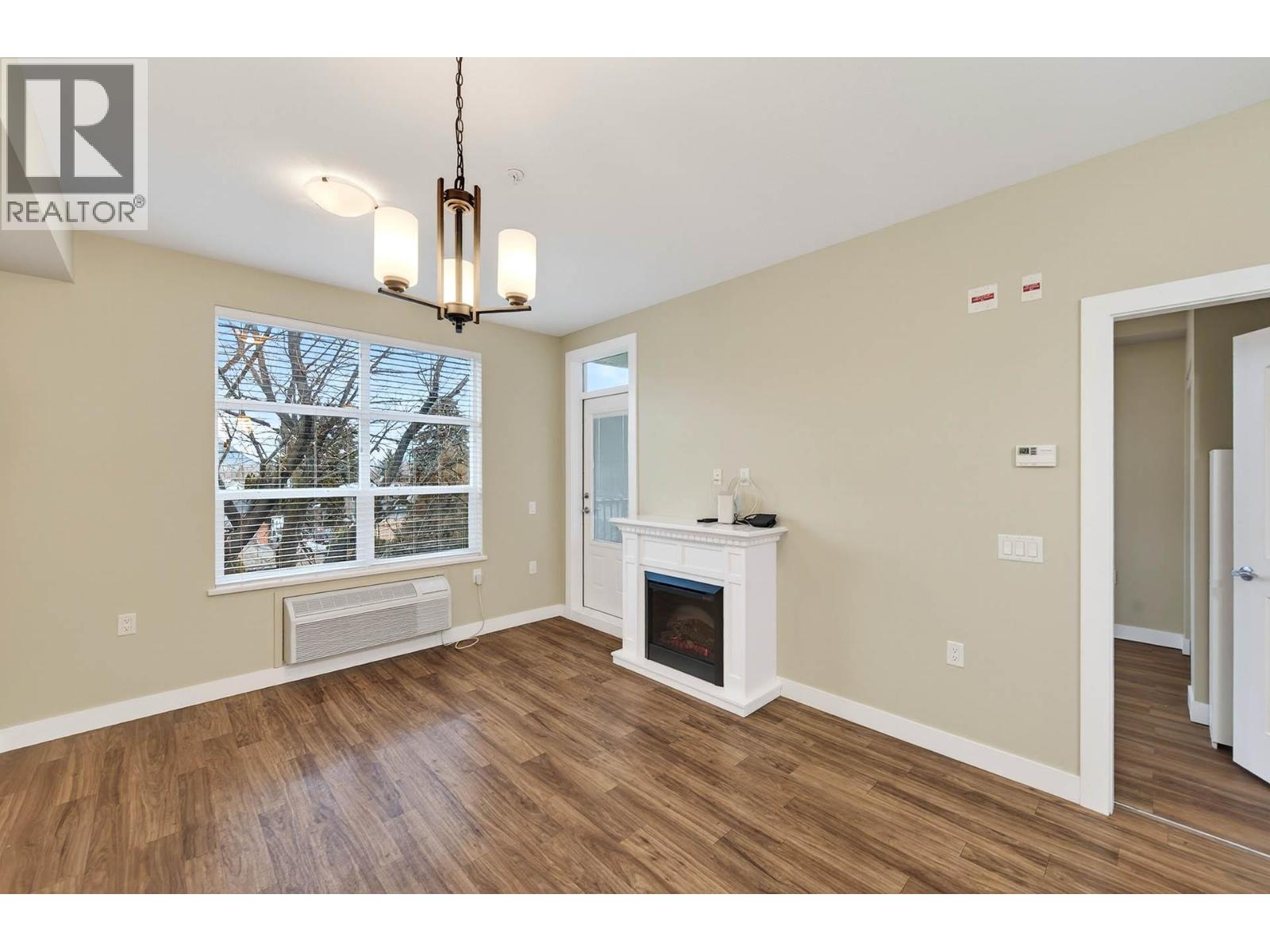 755 Mayfair Street Unit# 300, Kamloops, British Columbia  V2B 5L7 - Photo 8 - 10375130