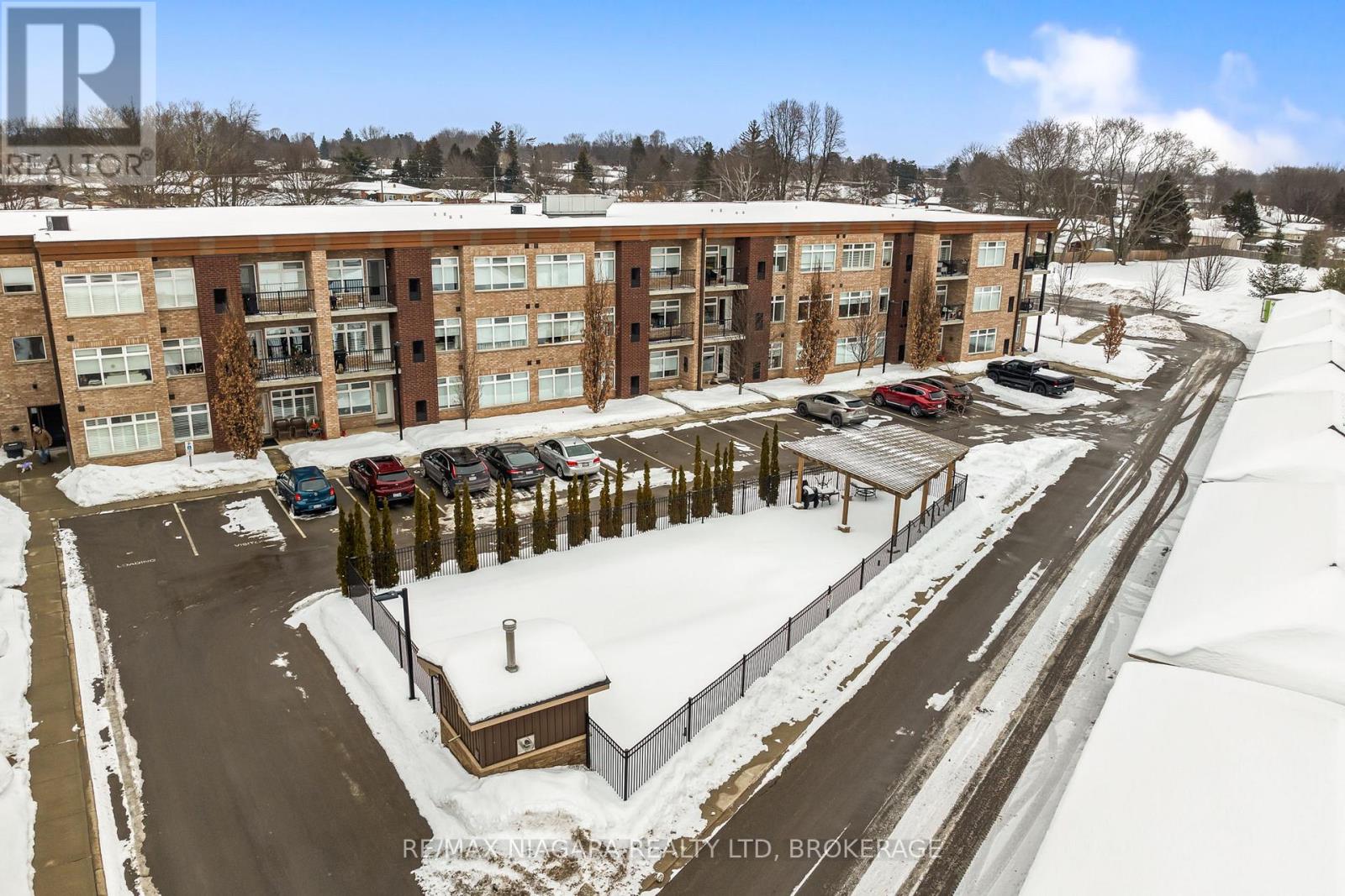 300 - 4644 Pettit Avenue, Niagara Falls, Ontario  L2E 0B4 - Photo 30 - X12764018