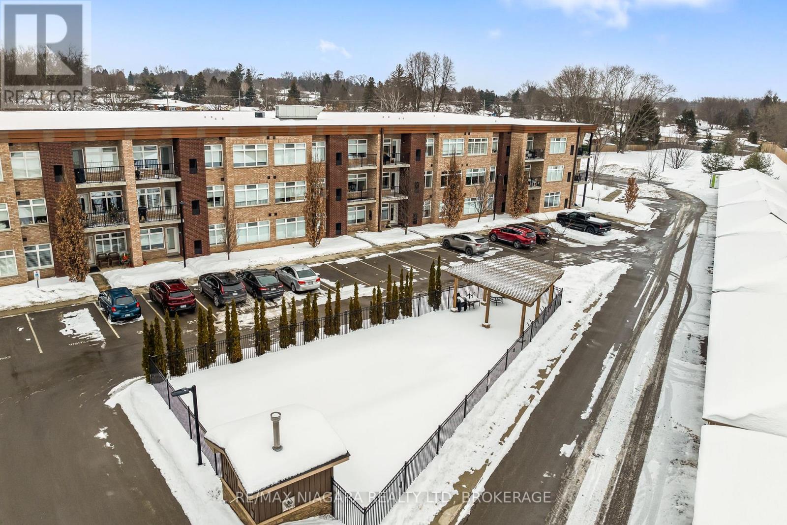 300 - 4644 Pettit Avenue, Niagara Falls, Ontario  L2E 0B4 - Photo 31 - X12764018