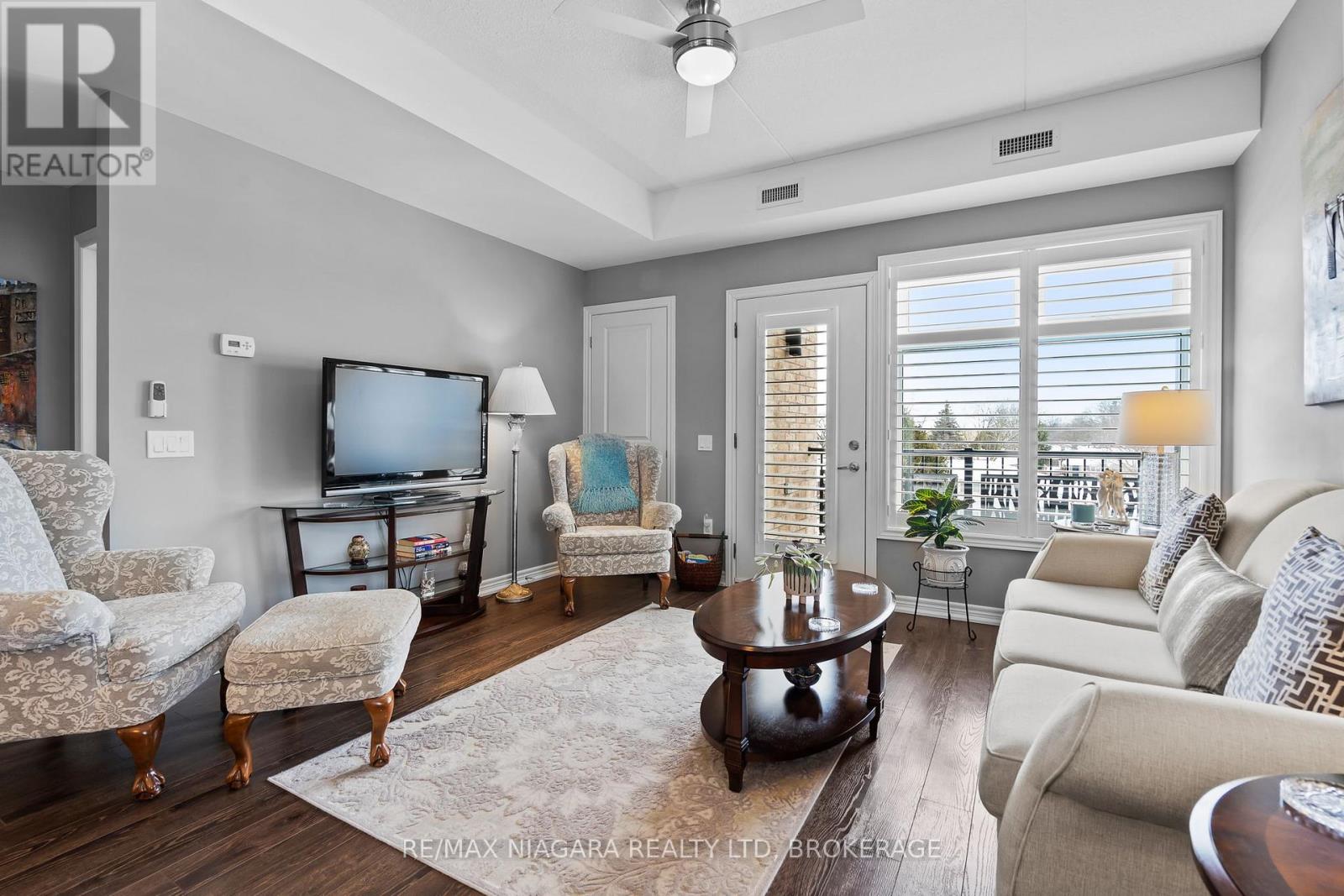 300 - 4644 Pettit Avenue, Niagara Falls, Ontario  L2E 0B4 - Photo 8 - X12764018