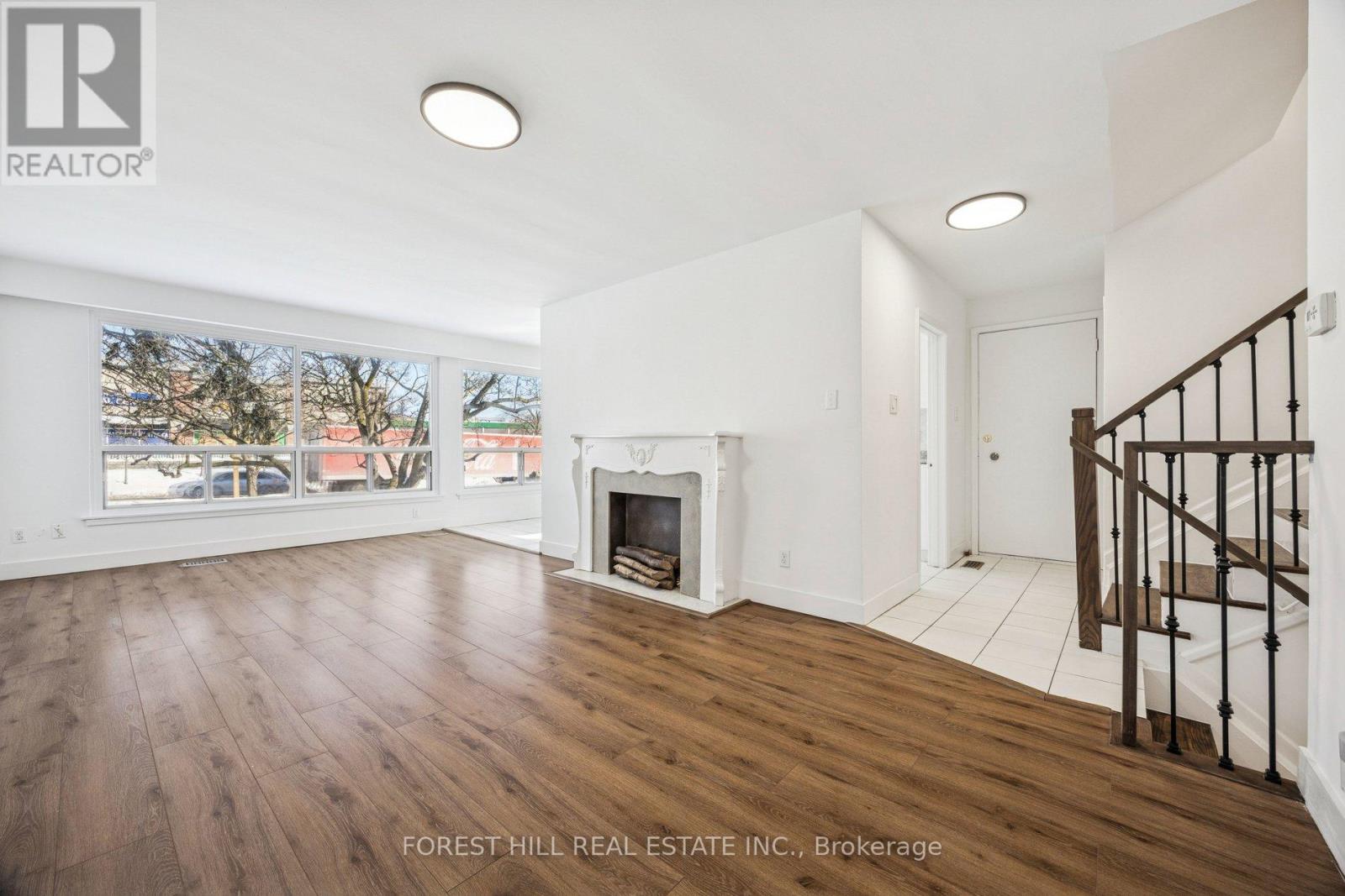 26 Fenside Drive, Toronto, Ontario  M3A 2V3 - Photo 5 - C12753284