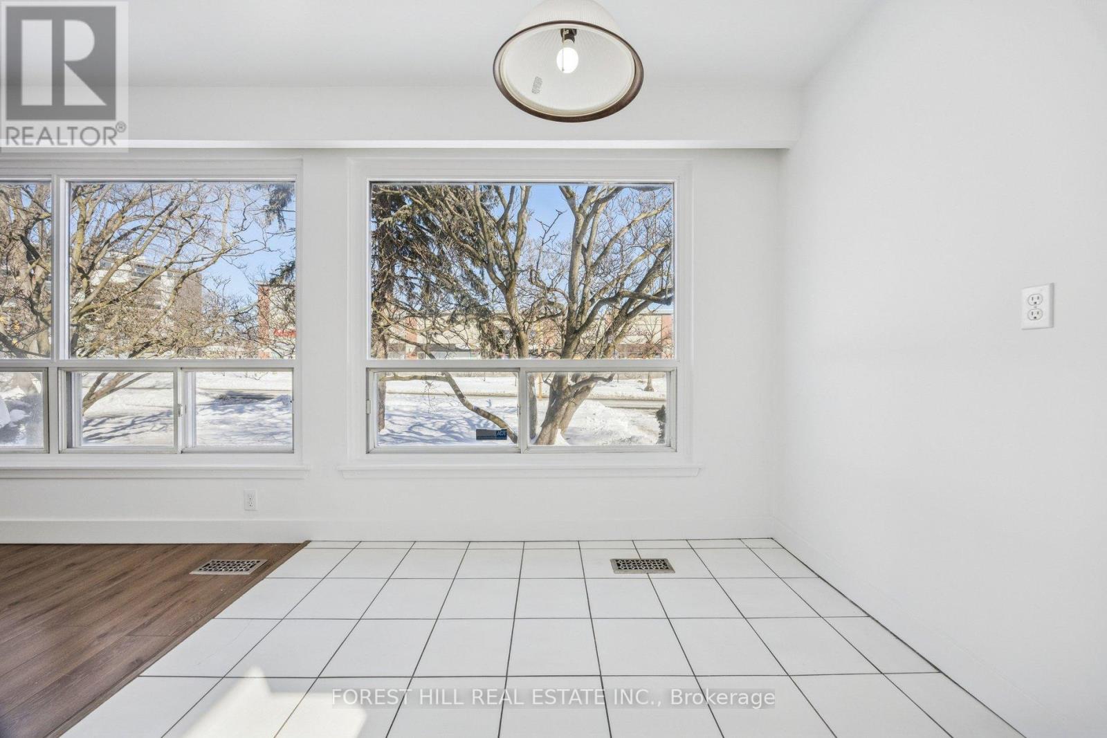 26 Fenside Drive, Toronto, Ontario  M3A 2V3 - Photo 8 - C12753284