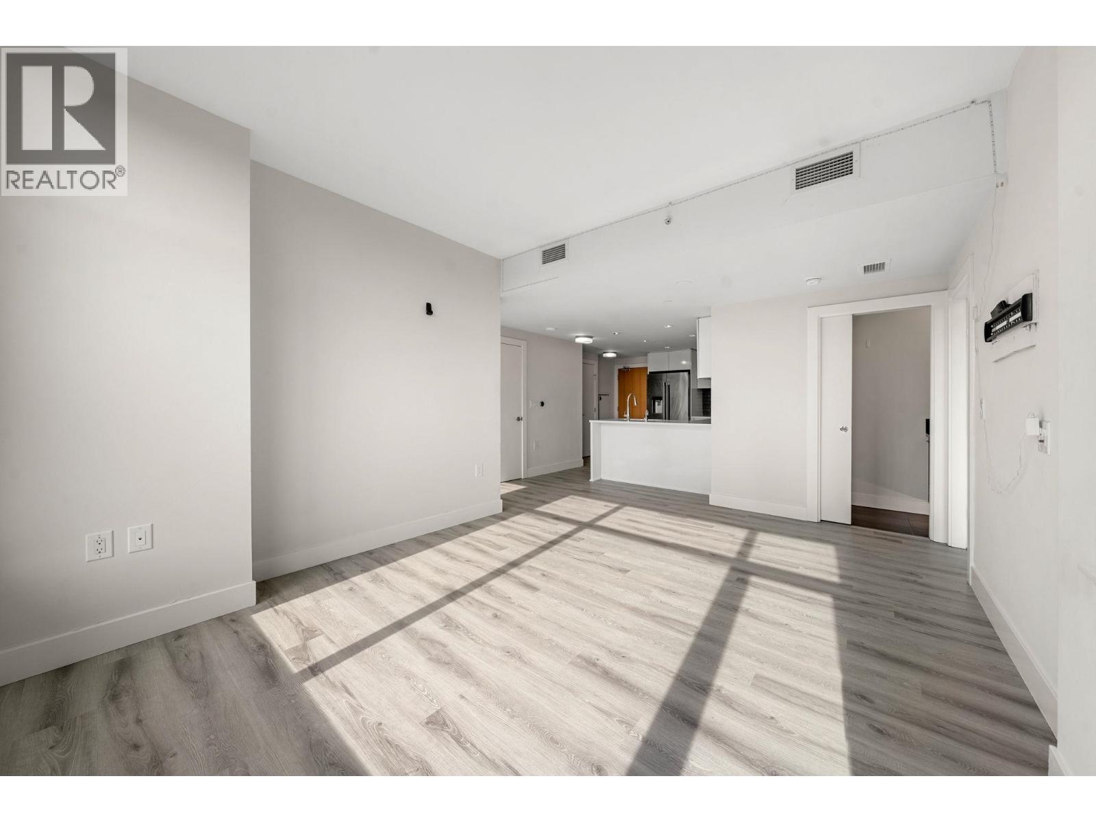 609 3451 Sawmill Crescent, Vancouver, British Columbia  V5S 0H3 - Photo 3 - R3087161