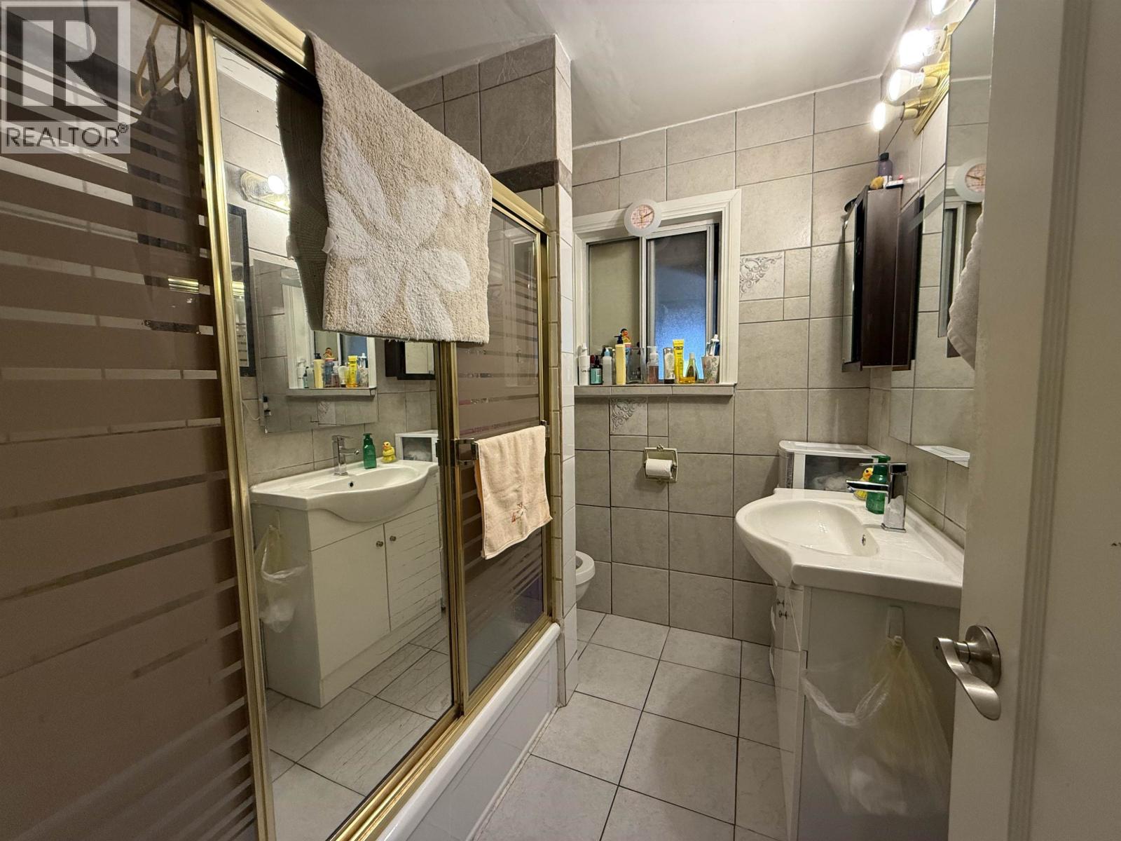 5828 Kerr Street, Vancouver, British Columbia  V5R 4C1 - Photo 14 - R3087191