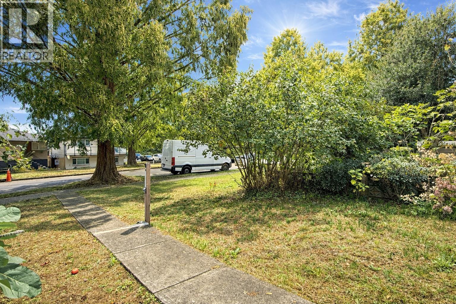 5828 Kerr Street, Vancouver, British Columbia  V5R 4C1 - Photo 34 - R3087191