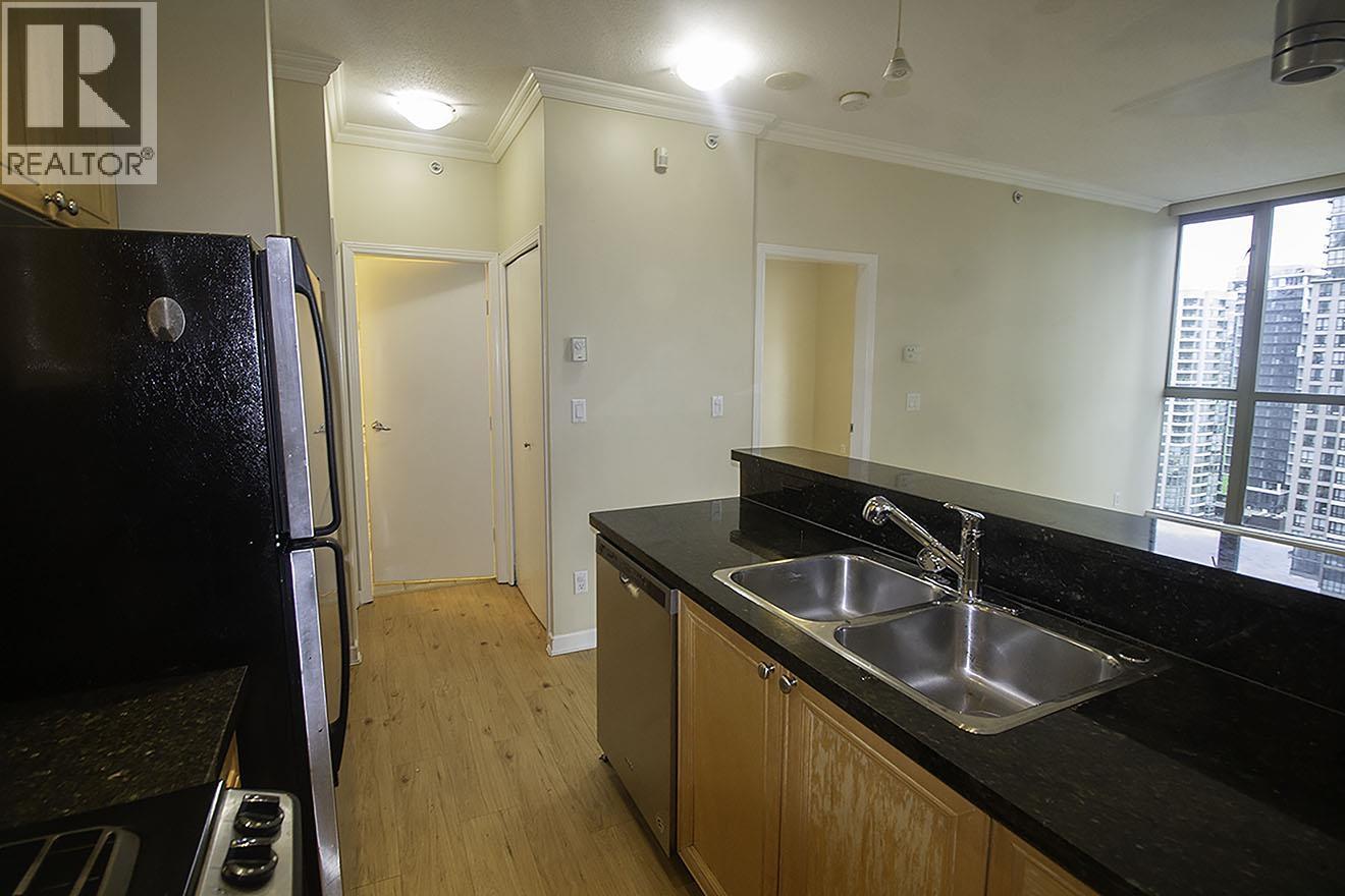 1904 928 Richards Street, Vancouver, British Columbia  V6B 3C1 - Photo 3 - R3087187