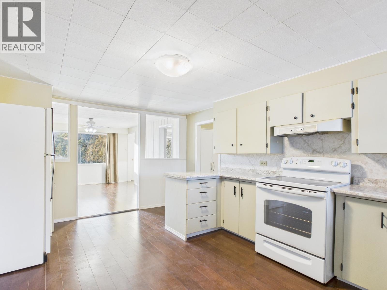 2020 N MACKENZIE AVENUE, Williams Lake, British Columbia