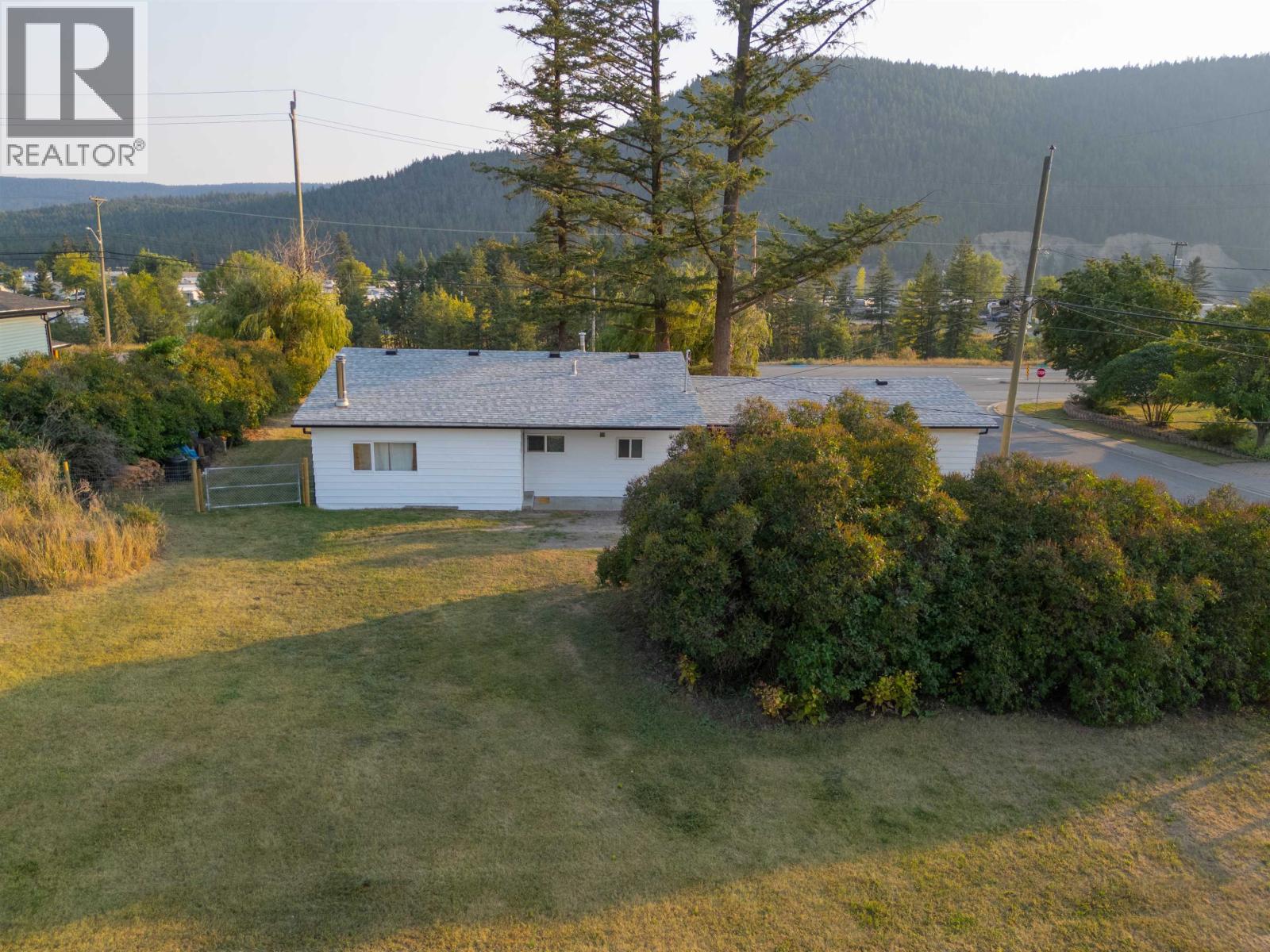 2020 N Mackenzie Avenue, Williams Lake, British Columbia  V2G 1P3 - Photo 25 - R3082575
