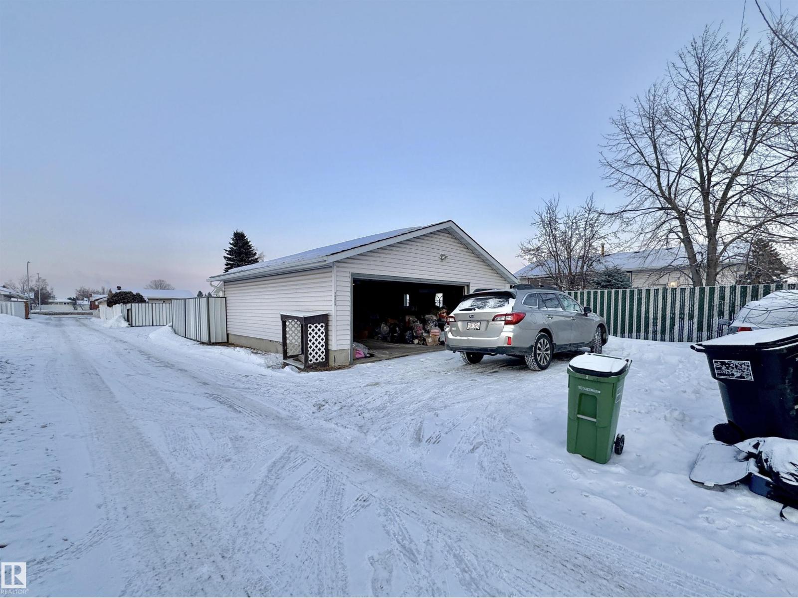 14304 79 St Nw, Edmonton, Alberta  T5C 1K3 - Photo 4 - E4471223