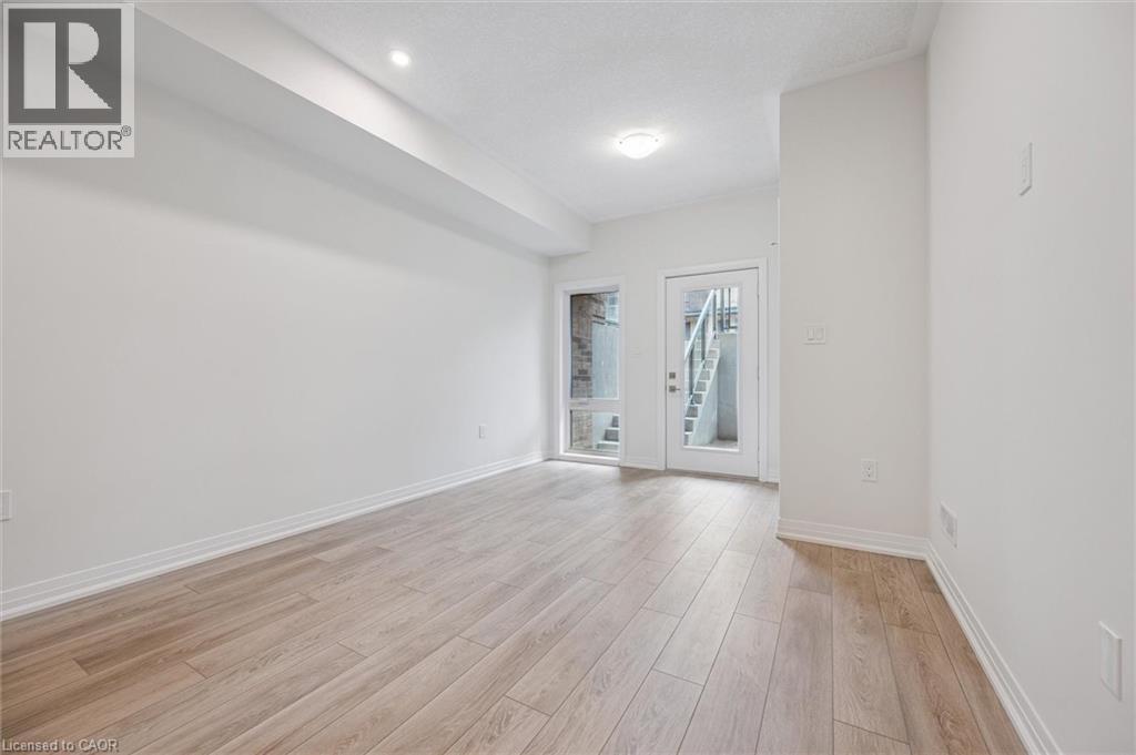 21 Reverie Way, Kitchener, Ontario  N2E 0K5 - Photo 7 - 40803312