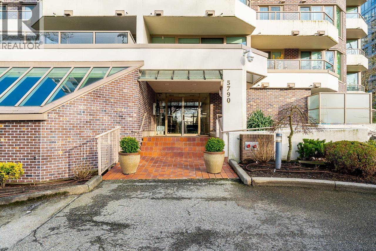 801 5790 Patterson Avenue, Burnaby, British Columbia  V5H 4H6 - Photo 2 - R3087088